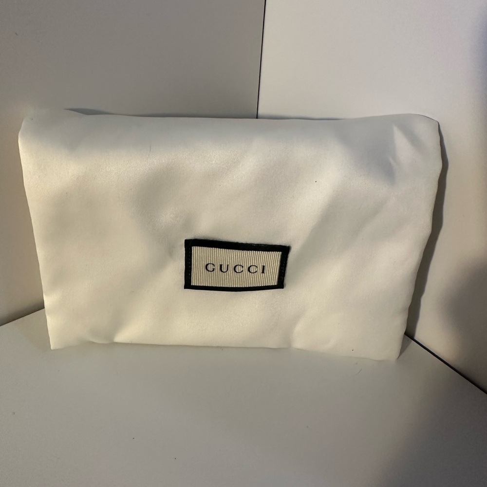 Gucci Blush Pink Leather Wallet with Gold Bee and Blind for Love - Picture 7 of 8